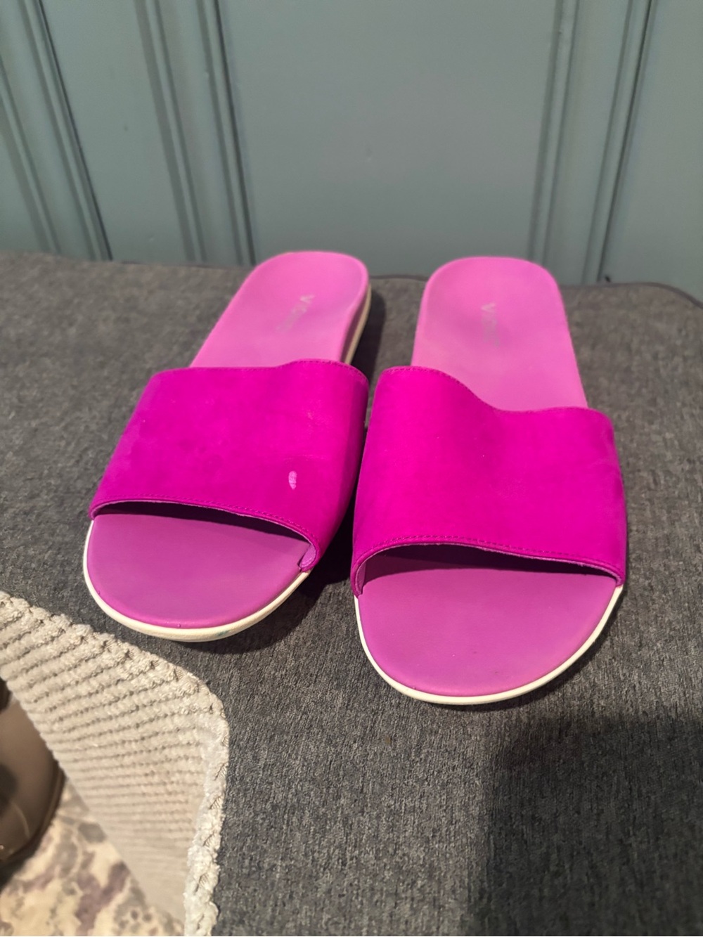 Vionic Women's Fuchsia Slide Sandals - Picture 2 of 4